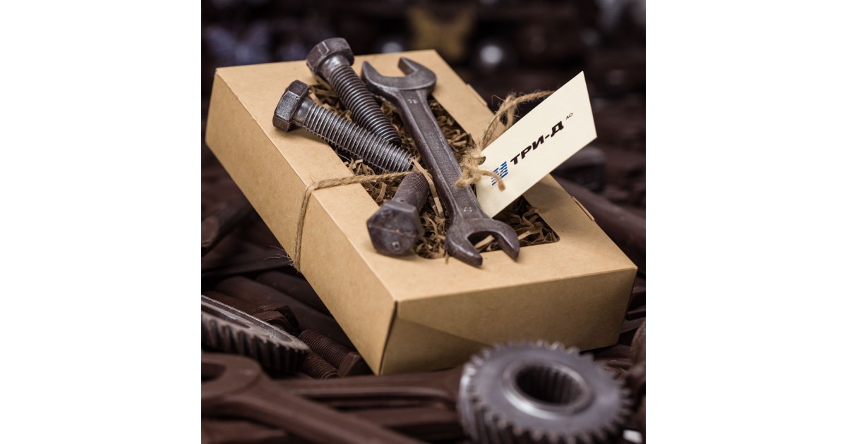 Купить ручной подарок. Подарочный набор инструментов из шоколада. Шоколадные наборы в подарок. Шоколадный набор инструментов для мужчин. Шоколадные наборы для мужчин.