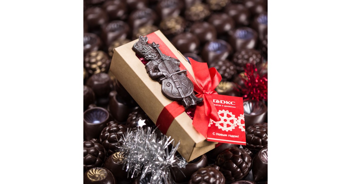 Купить новогодние шоколадные подарки. Подарок гора шоколадок.